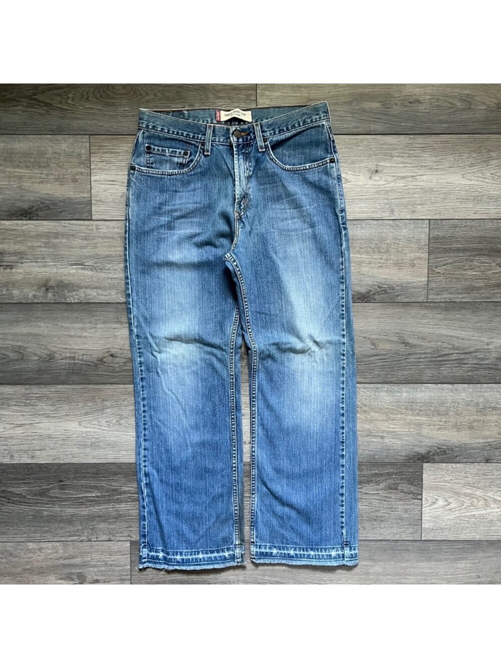 Vintage Levi's Men's 31x30 567 Loose Bootcut Jeans Blue Denim Y2K